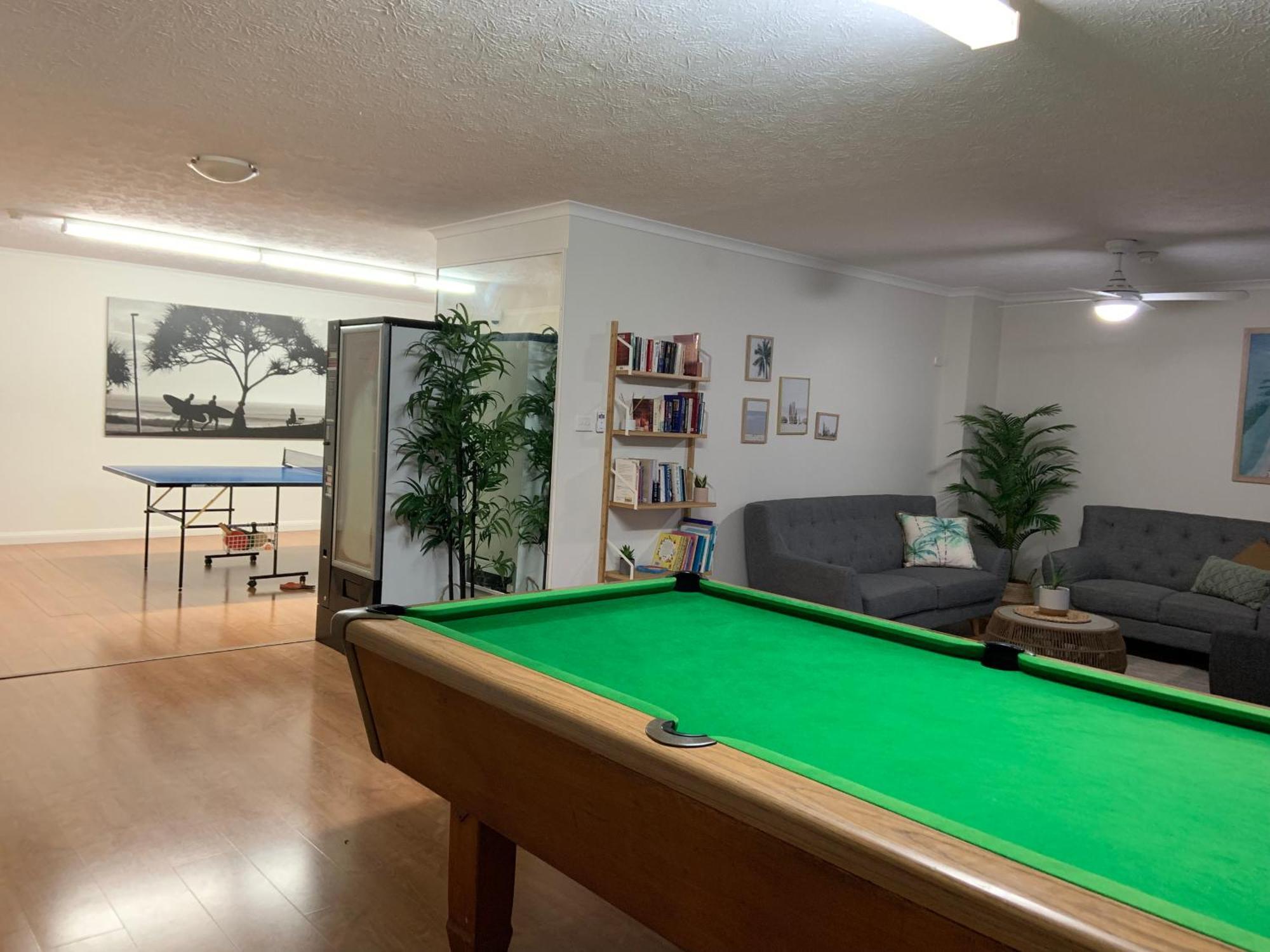 Burleigh Gardens North Hi-Rise Holiday Apartments Голд-Кост Экстерьер фото